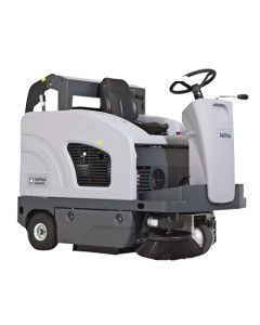 Nilfisk®  SW4000 LPG Ride-On Sweeper includes RHS & LHS Broom Kits